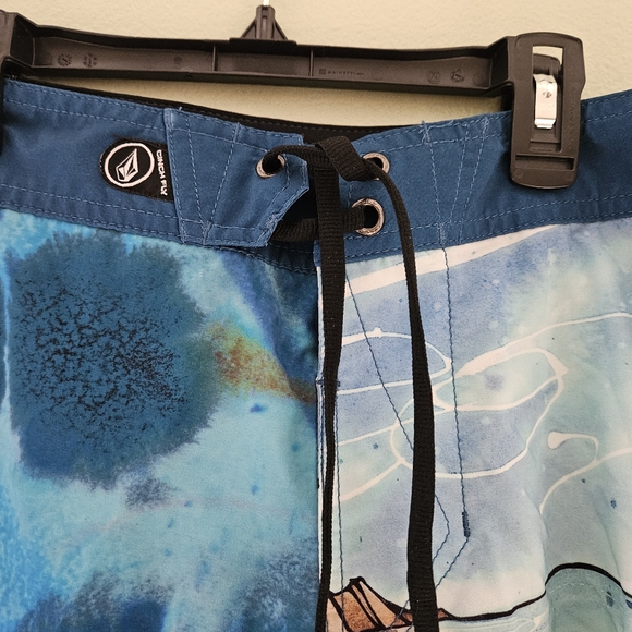 Mens 29 Volcom Board Shorts Swim Trunks Surfer Drawstring Back Pocket Stretch - Picture 5 of 16